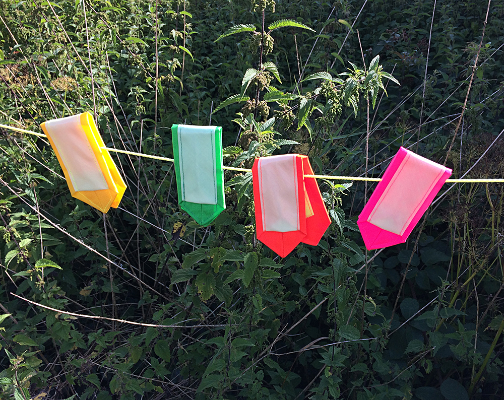 Leuchtfähnchen hell